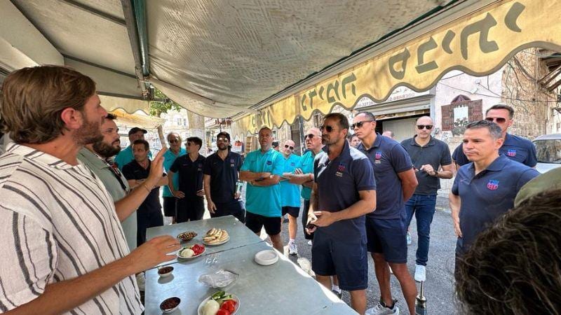 רונלדיניו וכוכבי ברצלונה עושים את חיפה