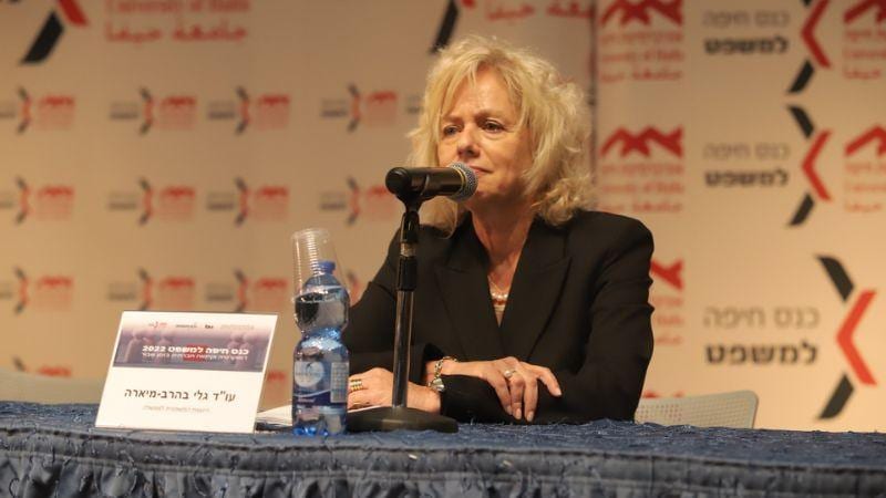 "היועמ"שית לא מבינה את תפקידה, היא אמורה להגן על הממשלה"