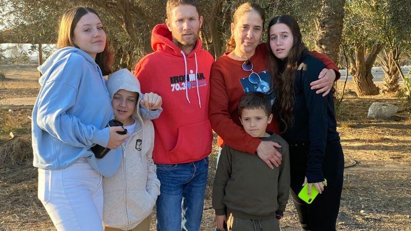 ״בשבוע האחרון אנחנו מטולטלים על ספינה רעועה שקוראים לה עסקה״