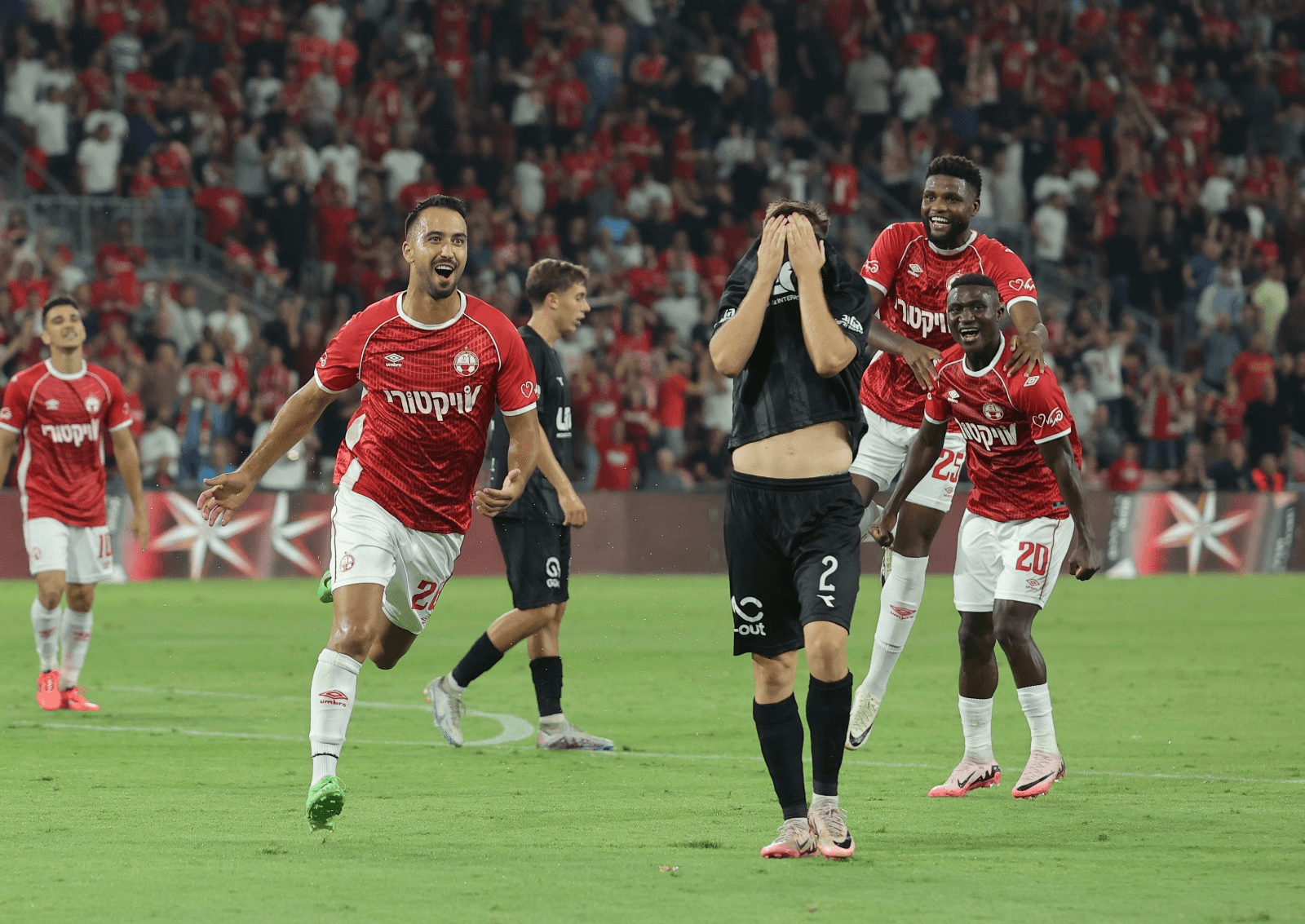 הפועל ב"ש הביסה 0-3 את הפועל חיפה