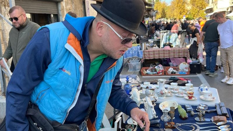 אז מה חדש בשוק הפשפשים? יש טוויסט בעלילה