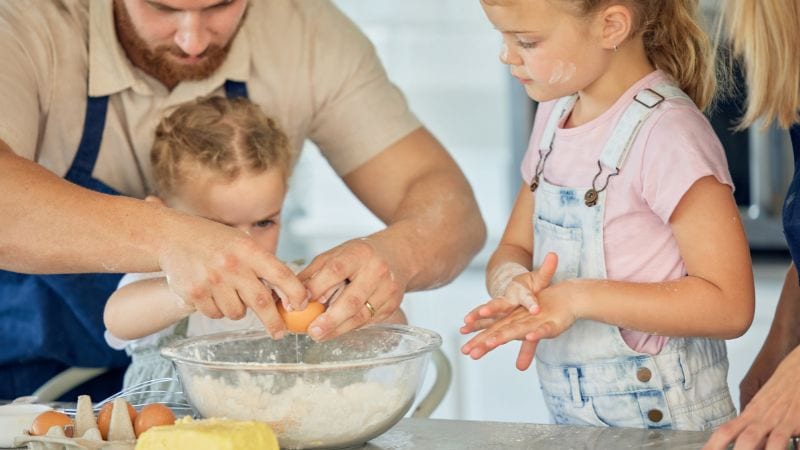 ללא מסכים וקניון: ארבע פעילויות משפחתיות, יצירתיות וביתיות לסיום החופש הגדול